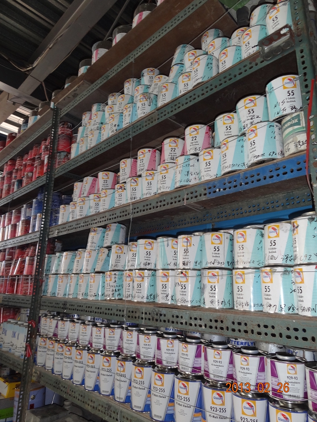 汽車鈑金烤漆維修前